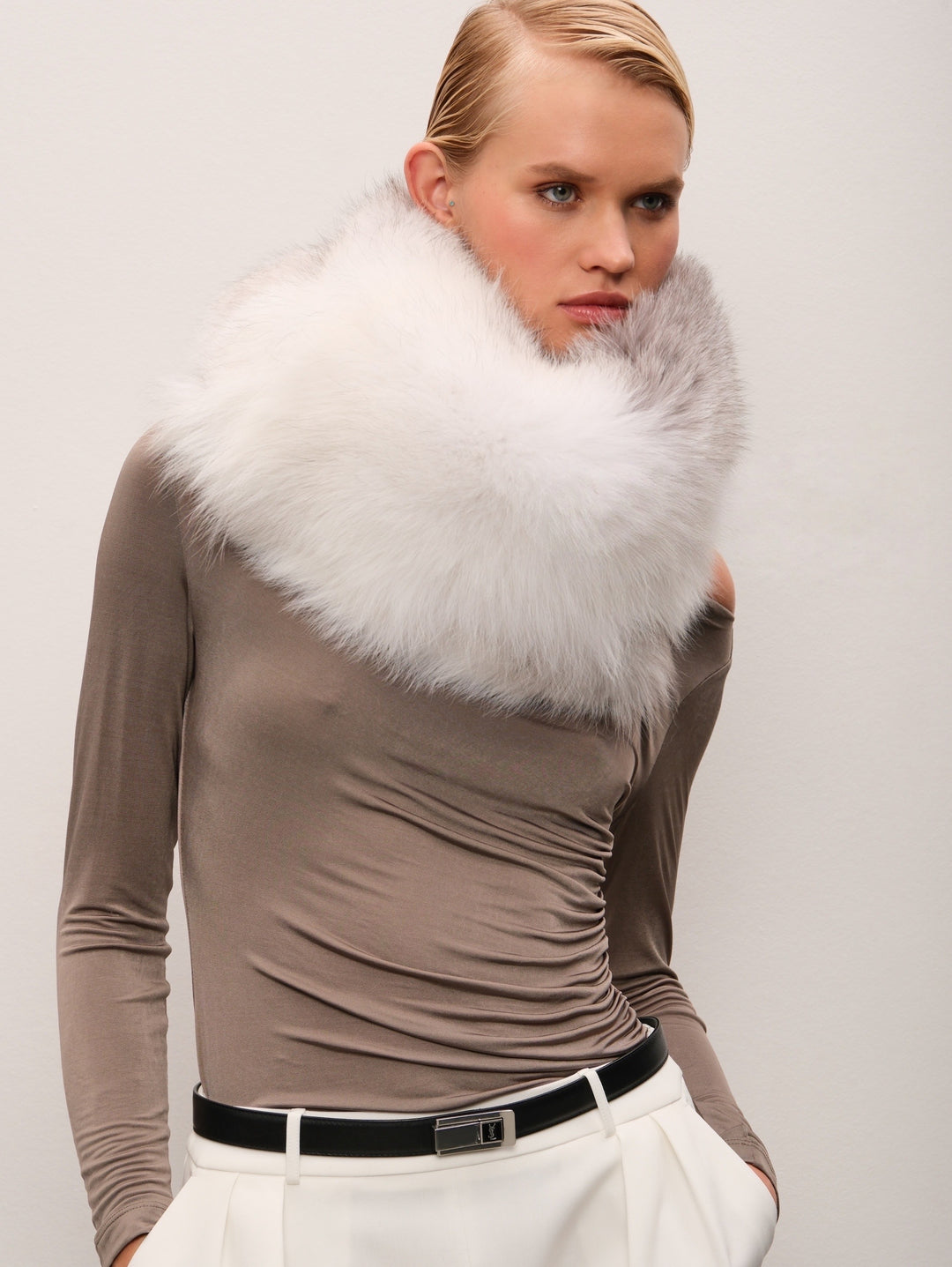 Écharpe en fourrure de renard croisée