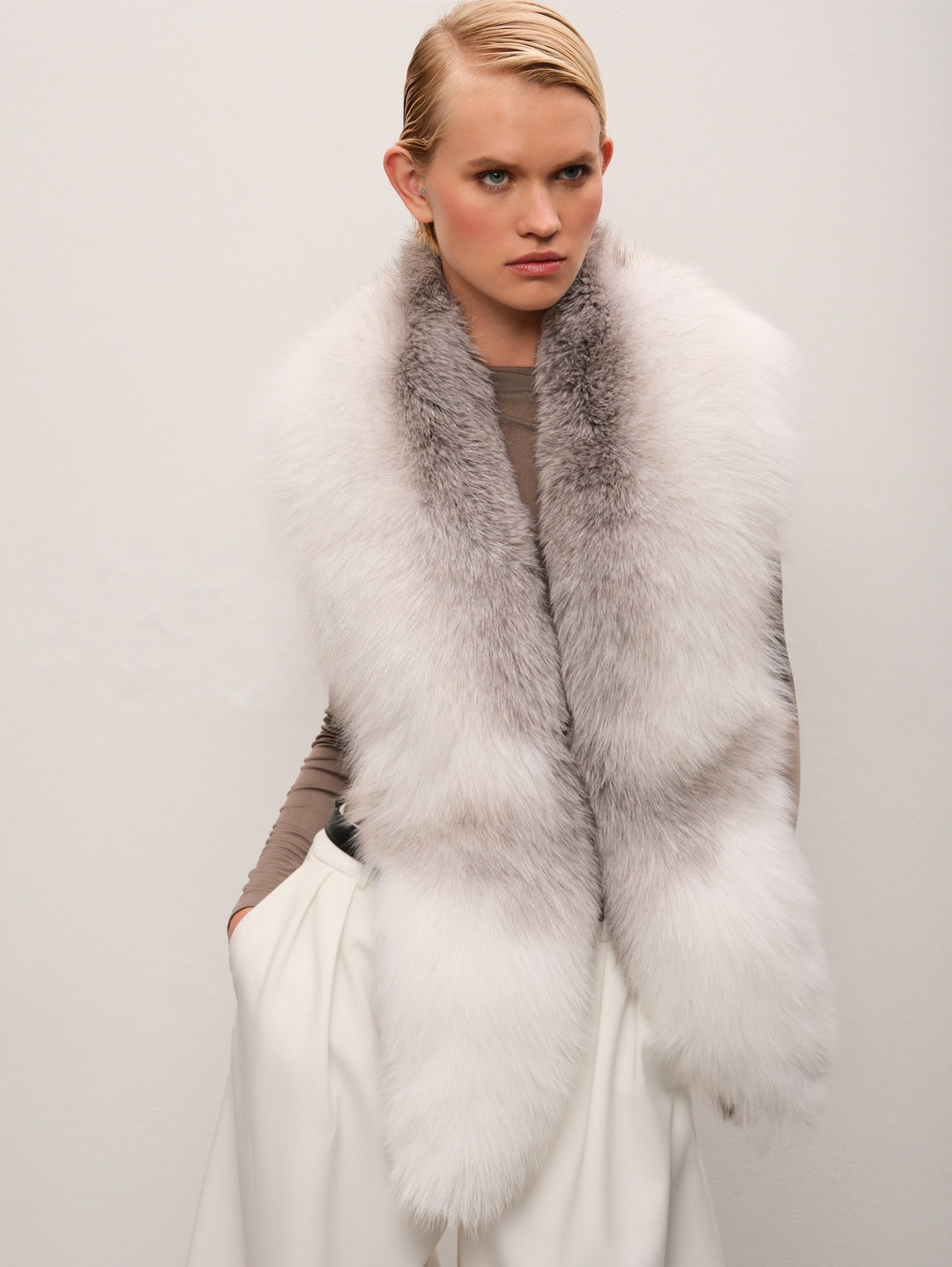 Écharpe en fourrure de renard croisée