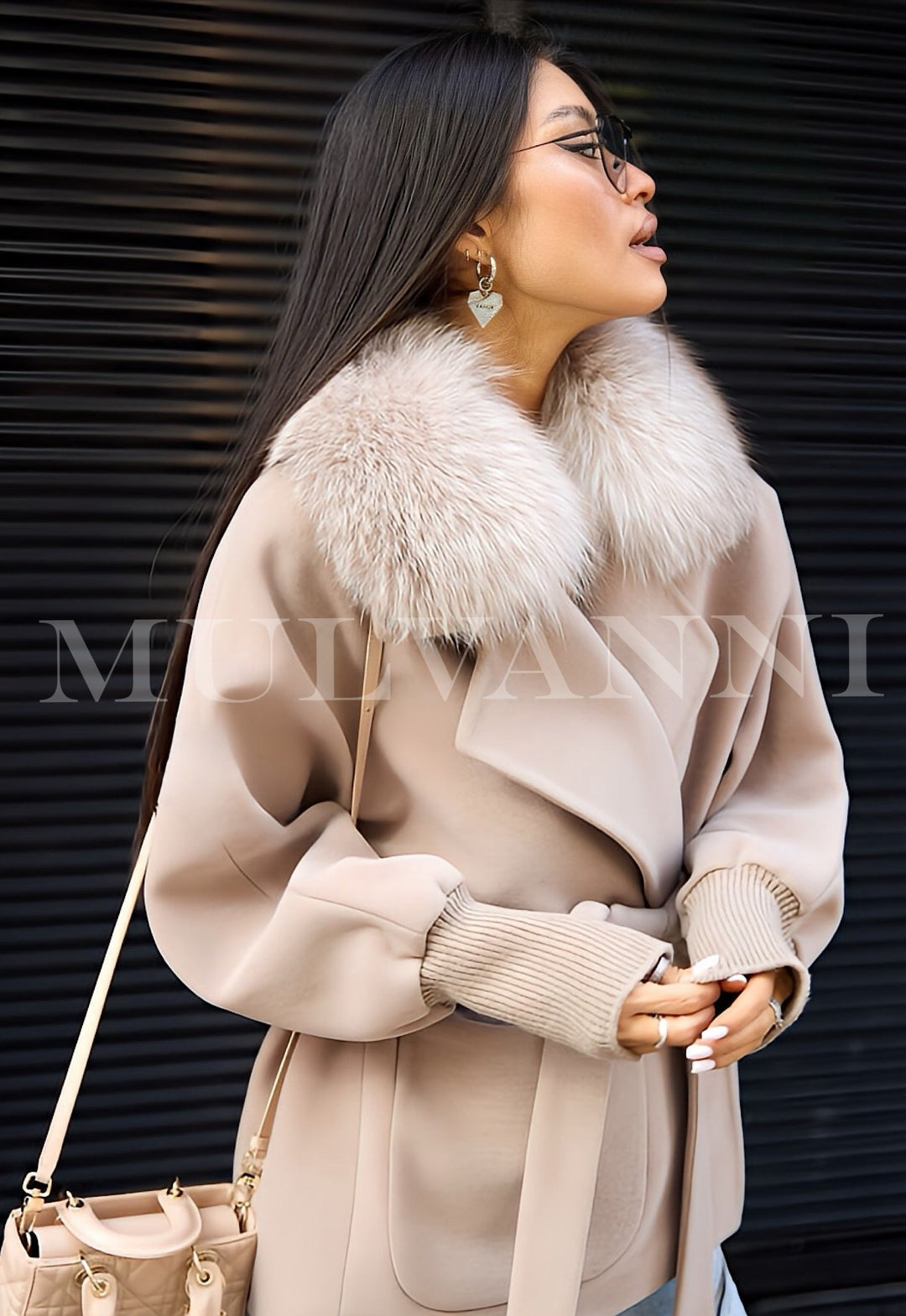 Limited Edition Beige Cashmere Coat with Detachable Fox Fur Collar - Luxury Coat for Day to Night Wear