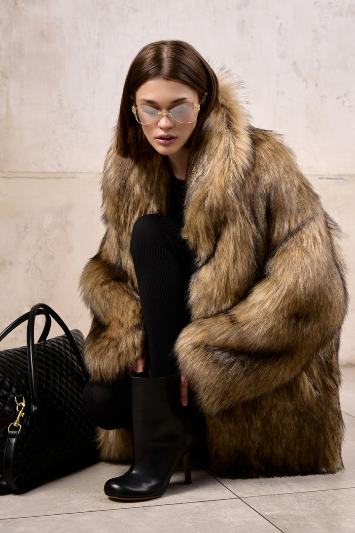 Manteau en fausse fourrure ambrée